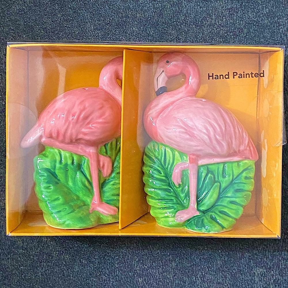 NWT Flamingo Salt and Pepper Shaker
